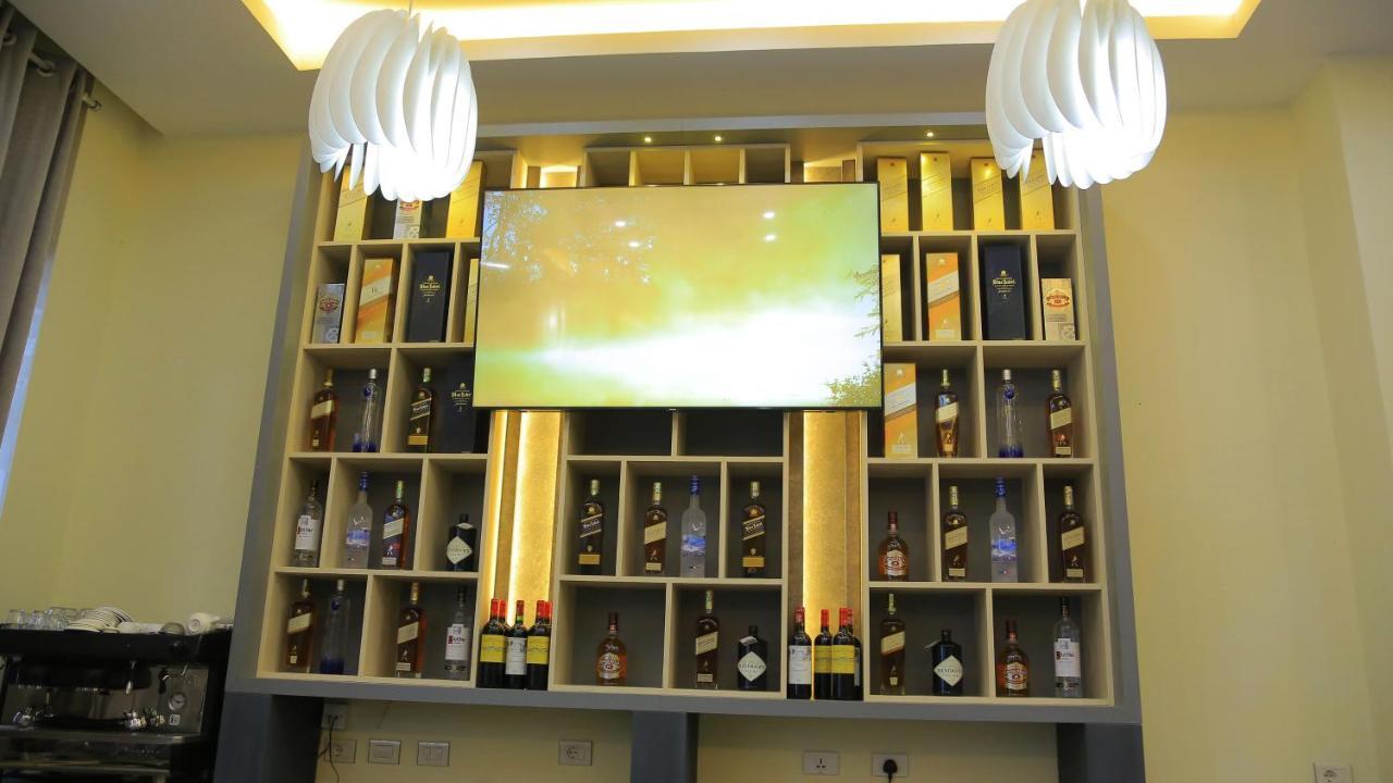 Triple E Hotel And Spa Addis Abeba Eksteriør bilde