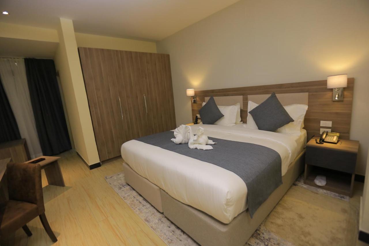 Triple E Hotel And Spa Addis Abeba Eksteriør bilde