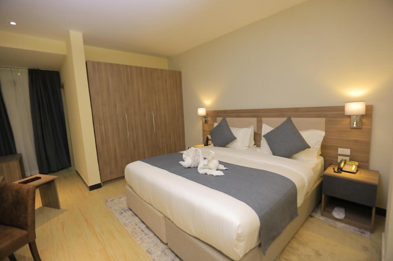 Triple E Hotel And Spa Addis Abeba Eksteriør bilde