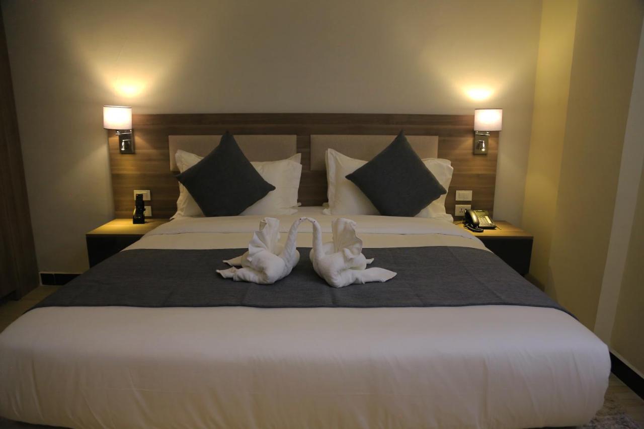 Triple E Hotel And Spa Addis Abeba Eksteriør bilde