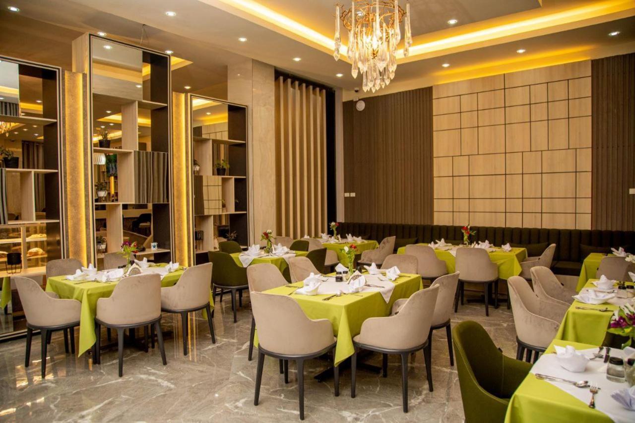 Triple E Hotel And Spa Addis Abeba Eksteriør bilde