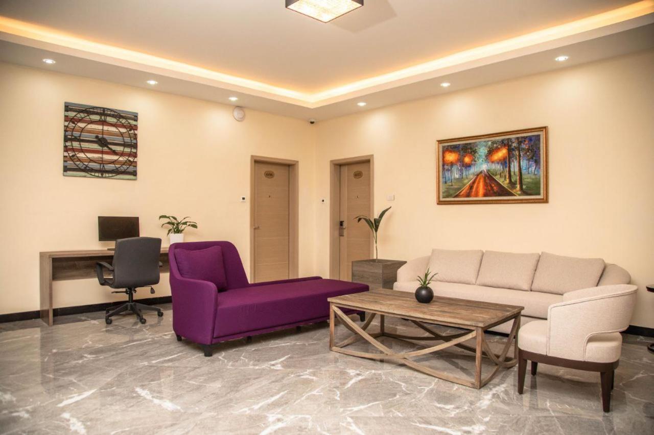 Triple E Hotel And Spa Addis Abeba Eksteriør bilde