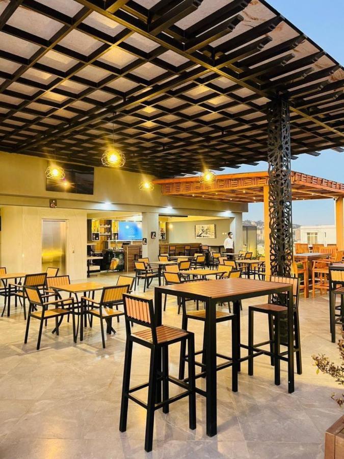 Triple E Hotel And Spa Addis Abeba Eksteriør bilde